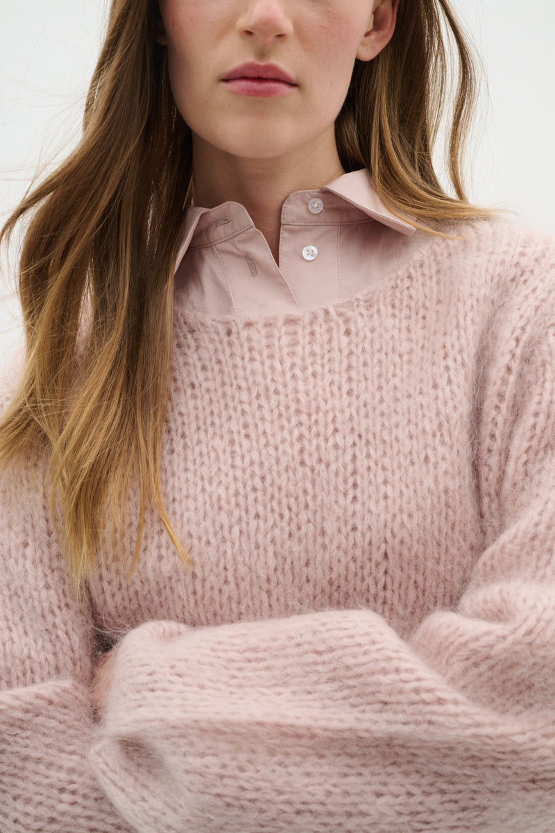 Pull Jetra- In Wear