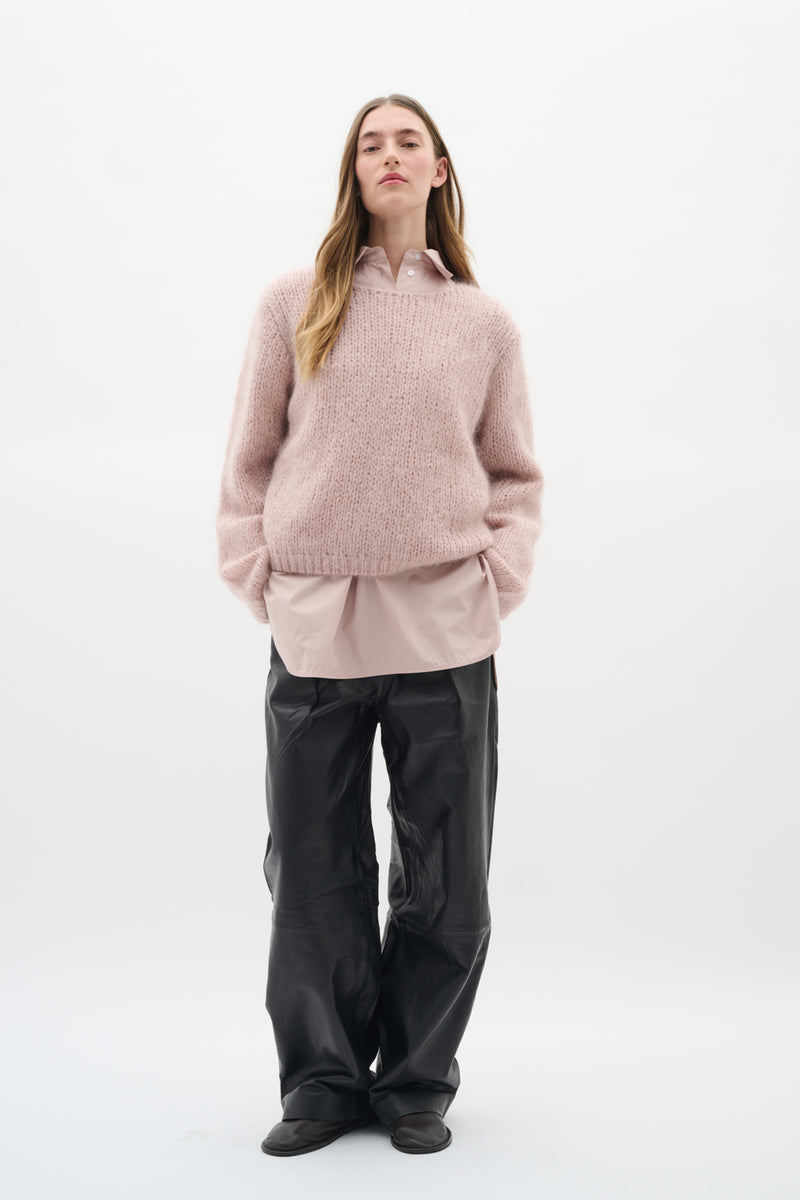 Pull Jetra- In Wear