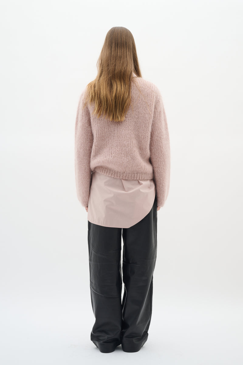 Pull Jetra- In Wear